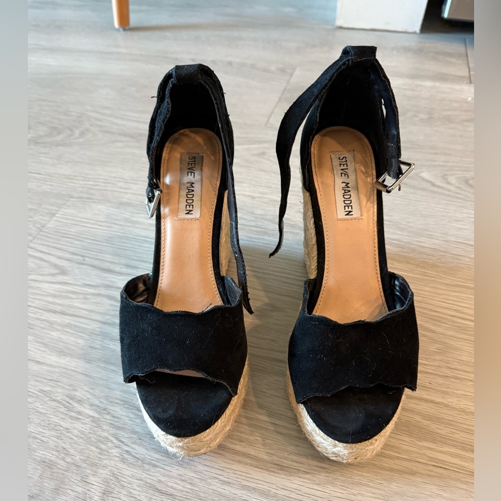 Steve Madden Black Espadrille Wedges